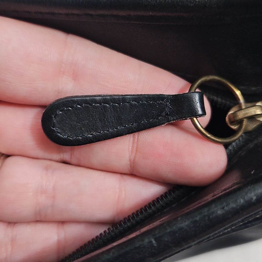 Coach Chelsea Zip Top Shoulder Bag Black Glove Tanned Leather 6000 USA - Picture 9 of 15